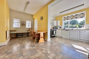 Breakfast Room to Kitchen- click for photo gallery